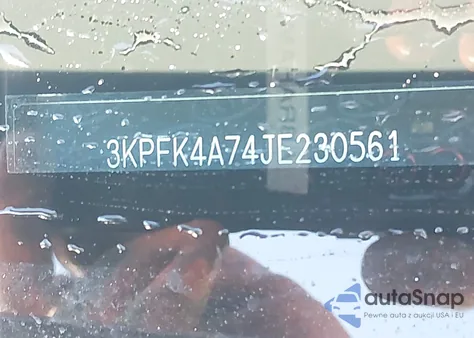 2018 Kia Forte Lx z USA, uszkodzony, nr VIN 3KPFK4A74JE230561